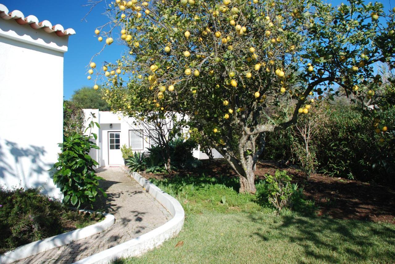 Casa Beachcomber Le Jardin Des Arts Lagos Exterior photo